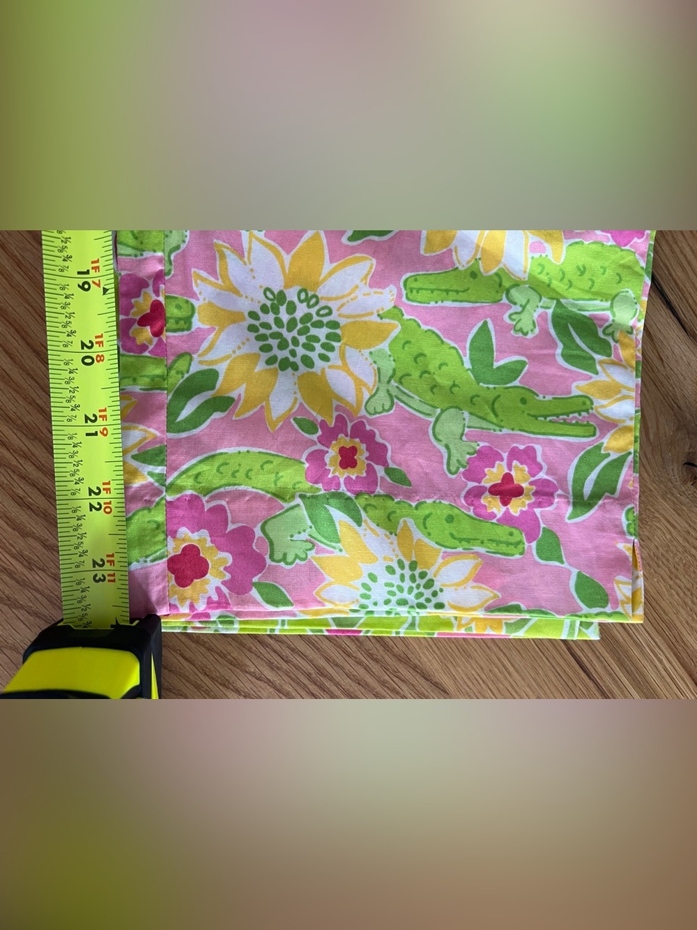 LILLY PULITZER SET OF TWO PRINTED PANTS, SIZE 10. - Picture 10 of 12